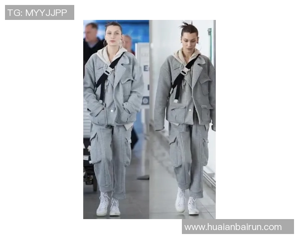 打工人热衷骑手同款冲锋衣50元一件引发时尚潮流新风尚 打工人热衷骑手同款冲锋衣50元一件引发时尚潮流新风尚